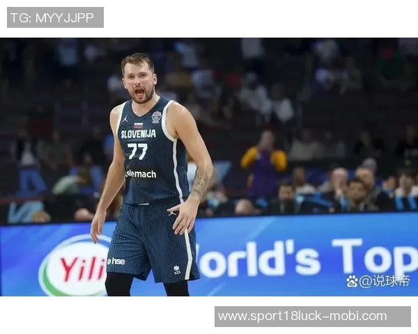 东契奇26岁已成联盟唯一现役30岁前五次入选最佳阵容一阵球员